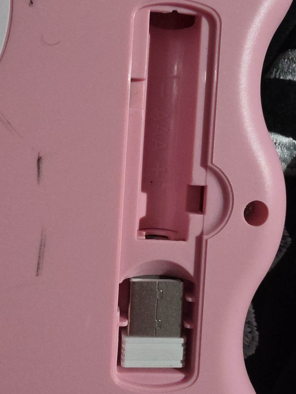 Ijoy Pink Mobile Keyboard And Mouse - Picture 4 of 6